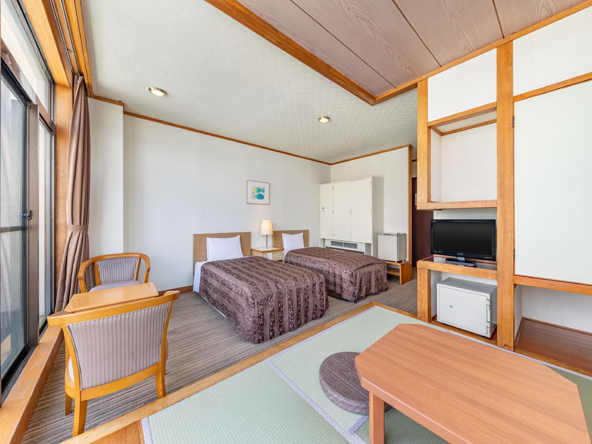 Japanese-Western Style Room A East Wing No1 with Private Bathroom Non-Smoking