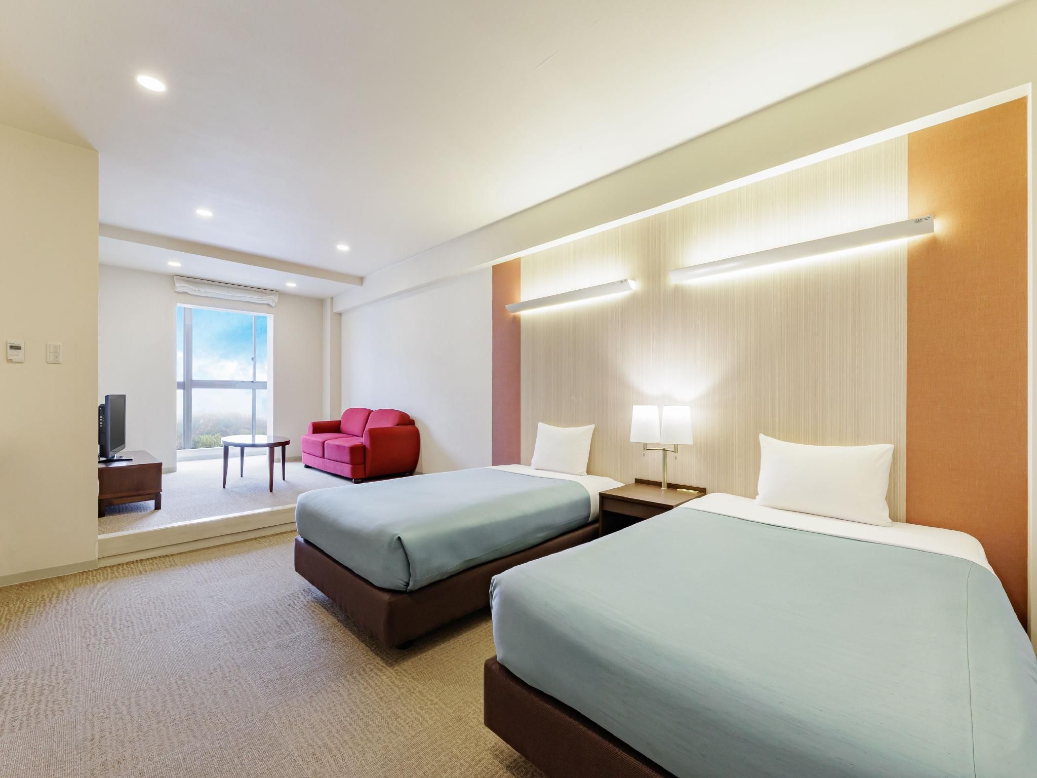 Japanese-Western Kazoku Suite B Twin Plus 12 Tatami with Private Bathroom Non-Smoking