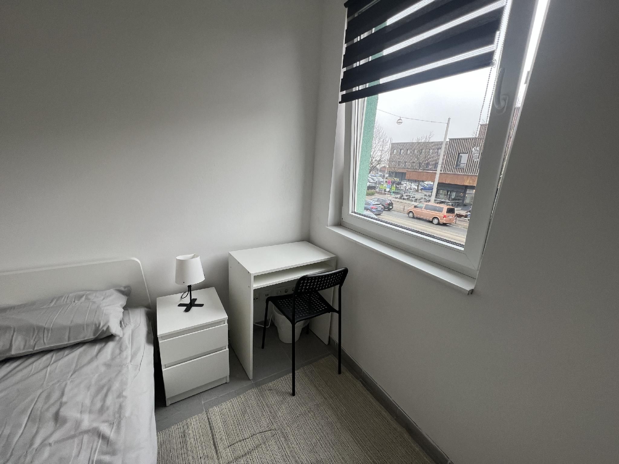 Einzelzimmer-Budget-Gemeinsames Badezimmer-Stadtblick