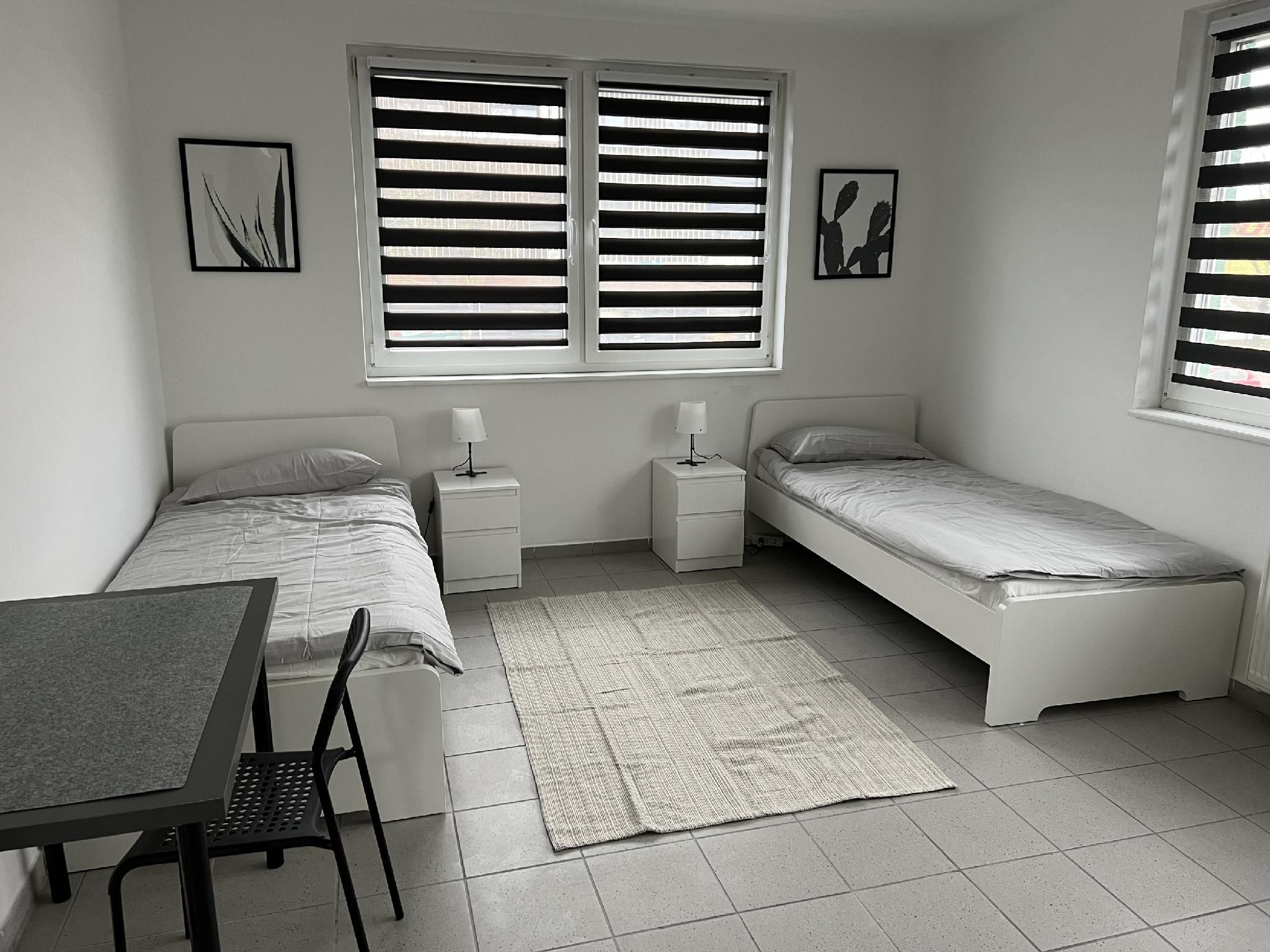 Doppelzimmer-Budget-Gemeinsames Badezimmer-Stadtblick