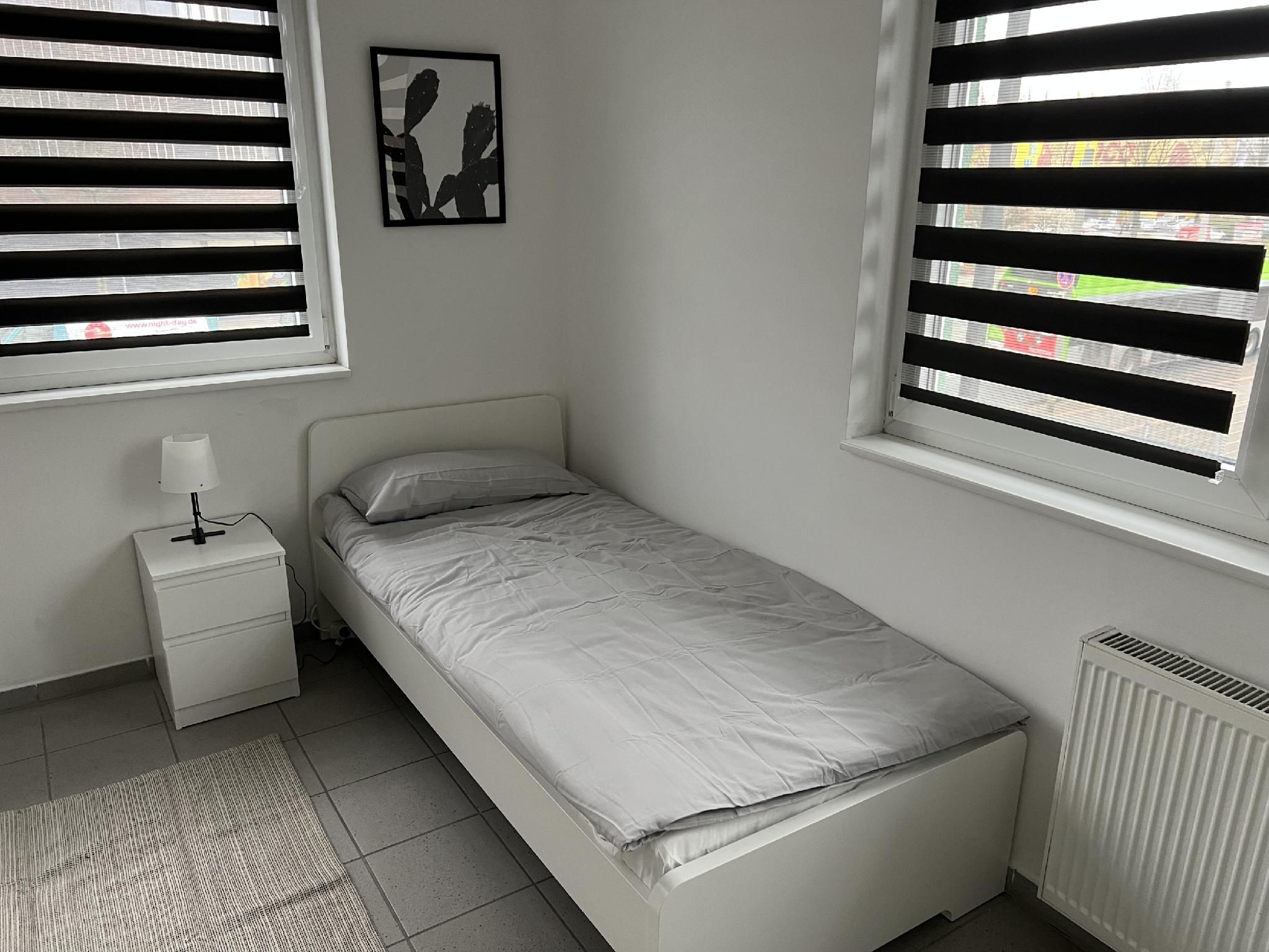 Einzelzimmer-Budget-Gemeinsames Badezimmer-Stadtblick