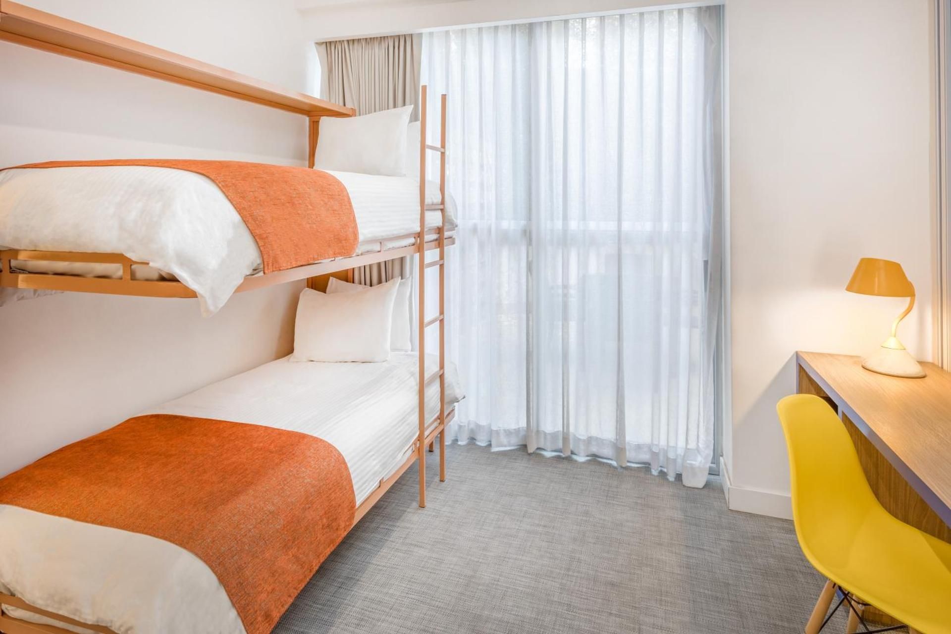 1 Queen Bed and 2 Twin Beds, Family Room, Non-Smoking