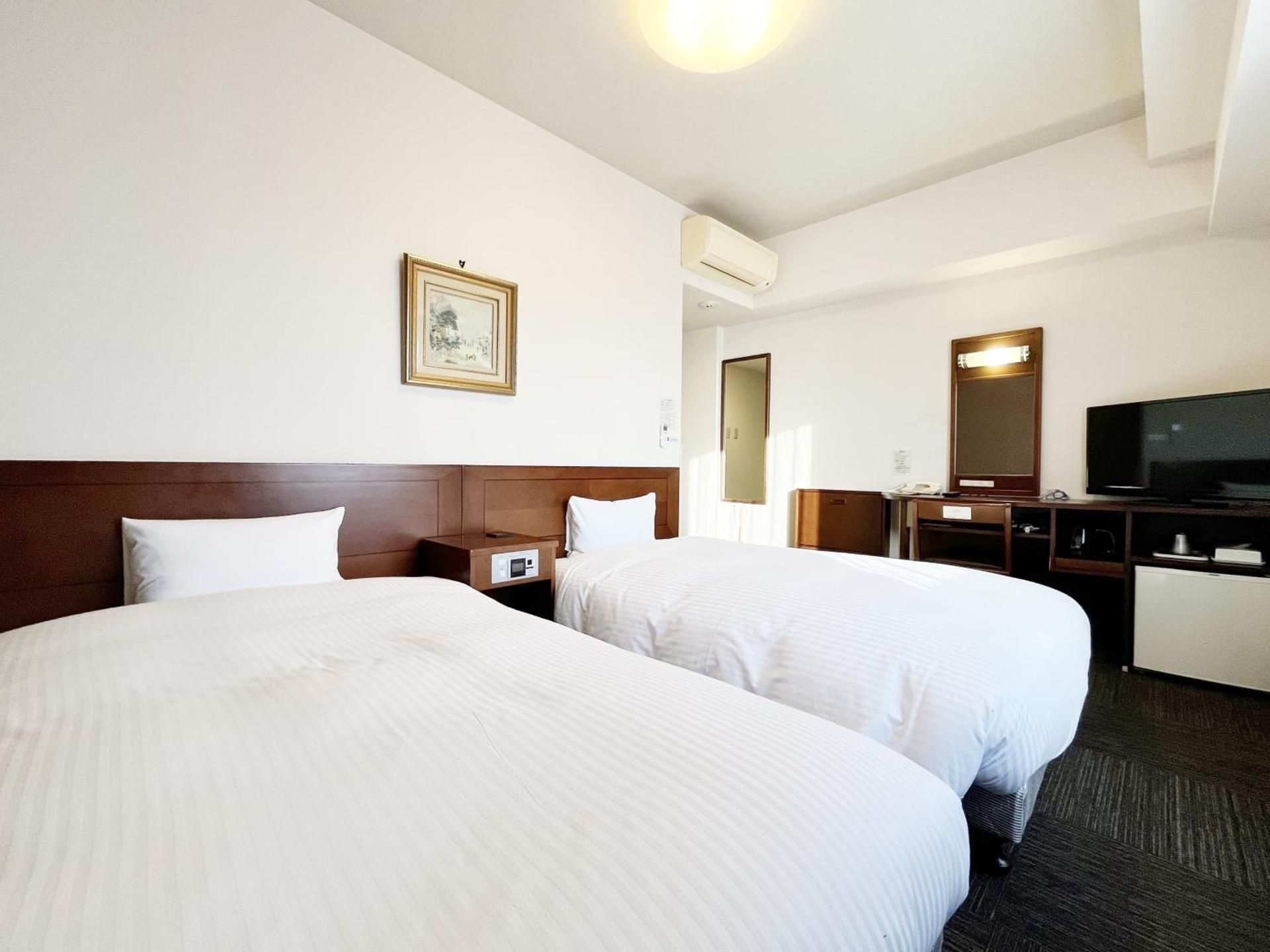 Twin Room - Non-Smoking