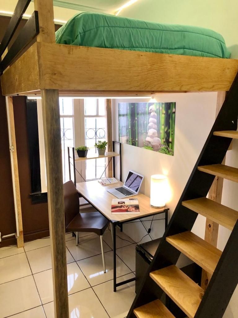Single Room with Shared Bathroom