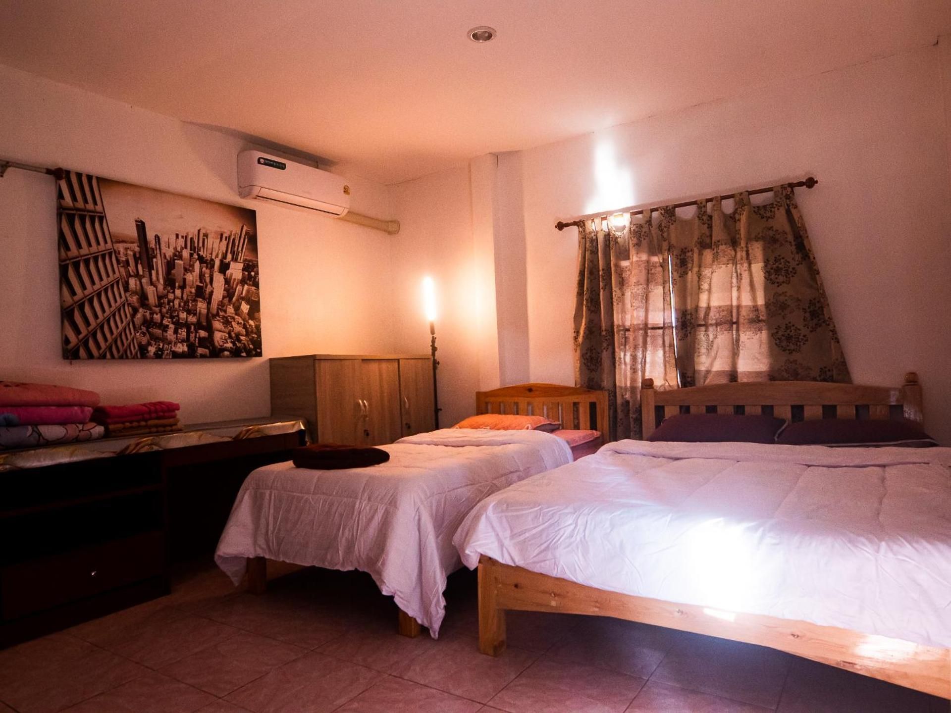 Haidaily Triple Room with Private Bathroom