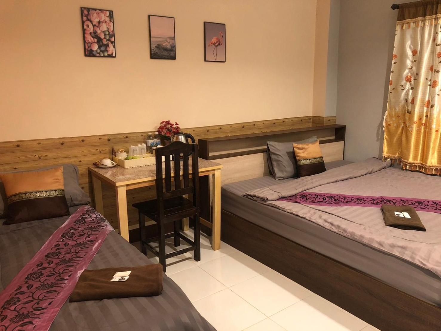 Large Double or Twin Room