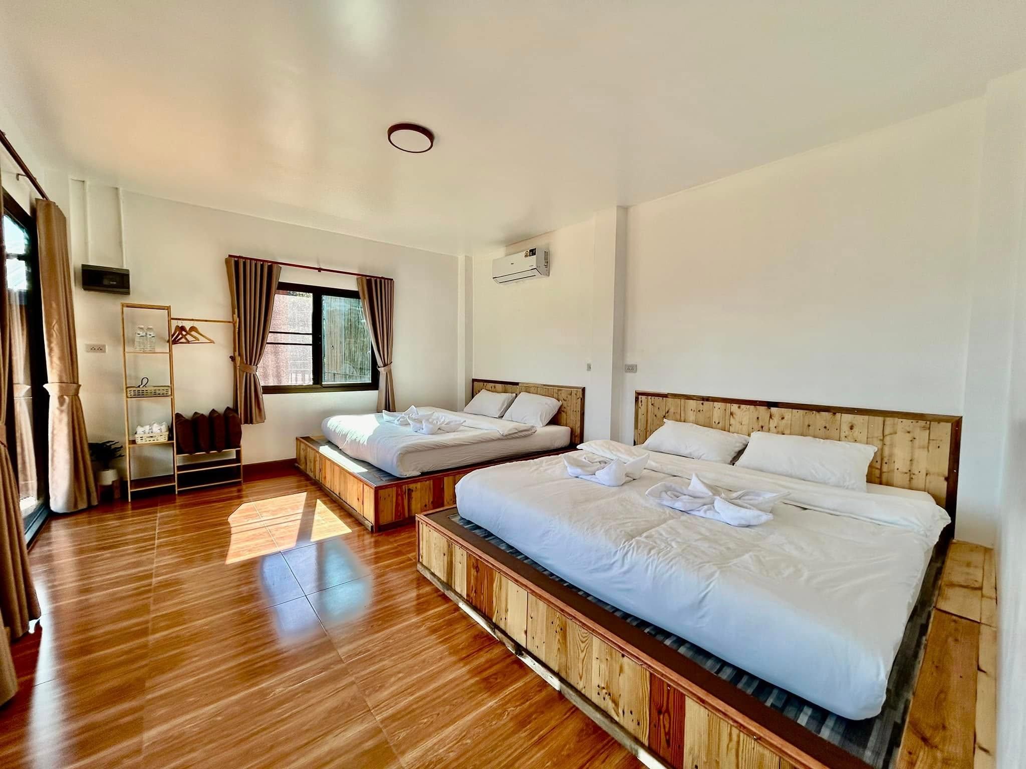 Deluxe Double or Twin