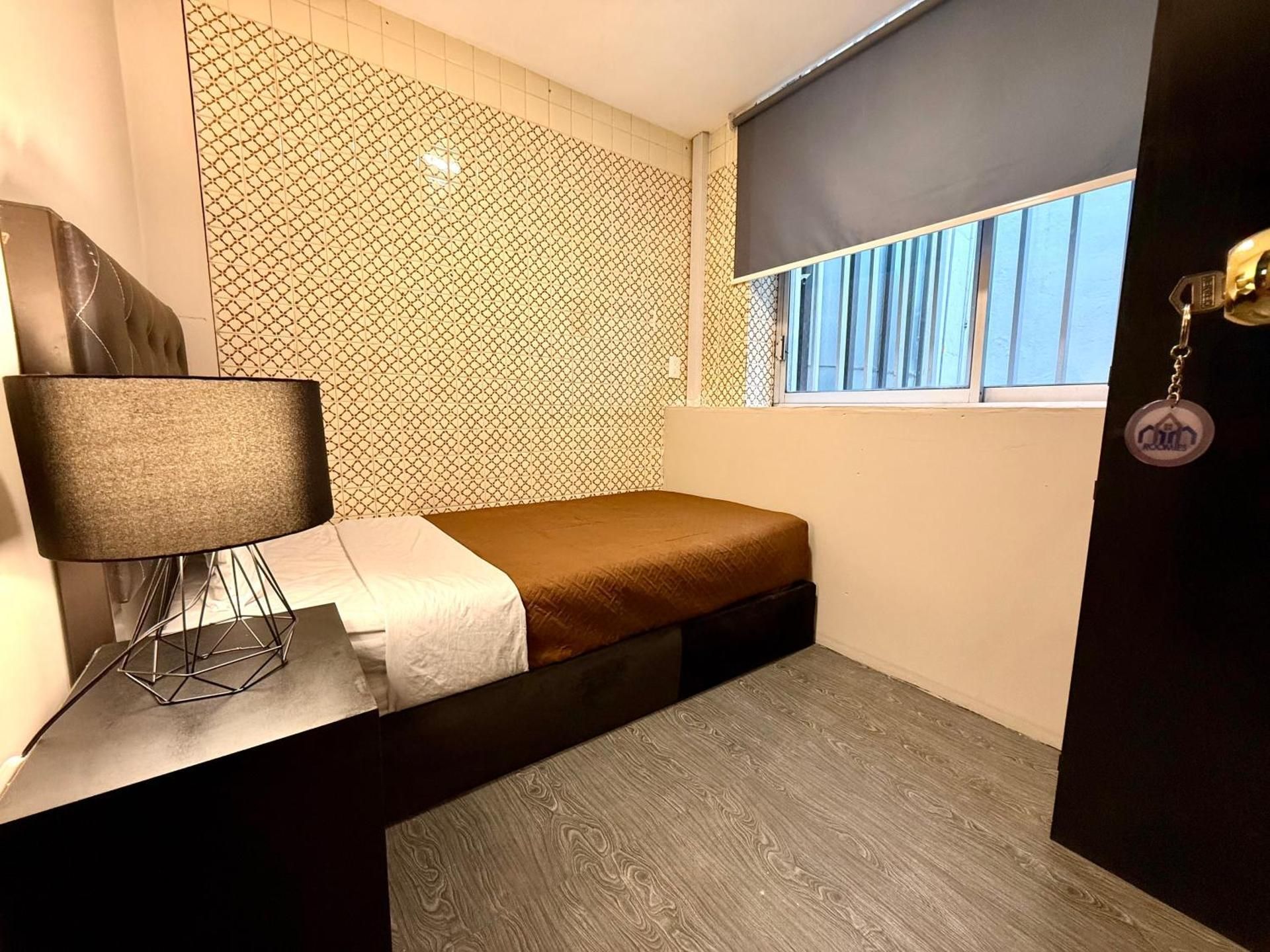 Single Room with Shared Bathroom