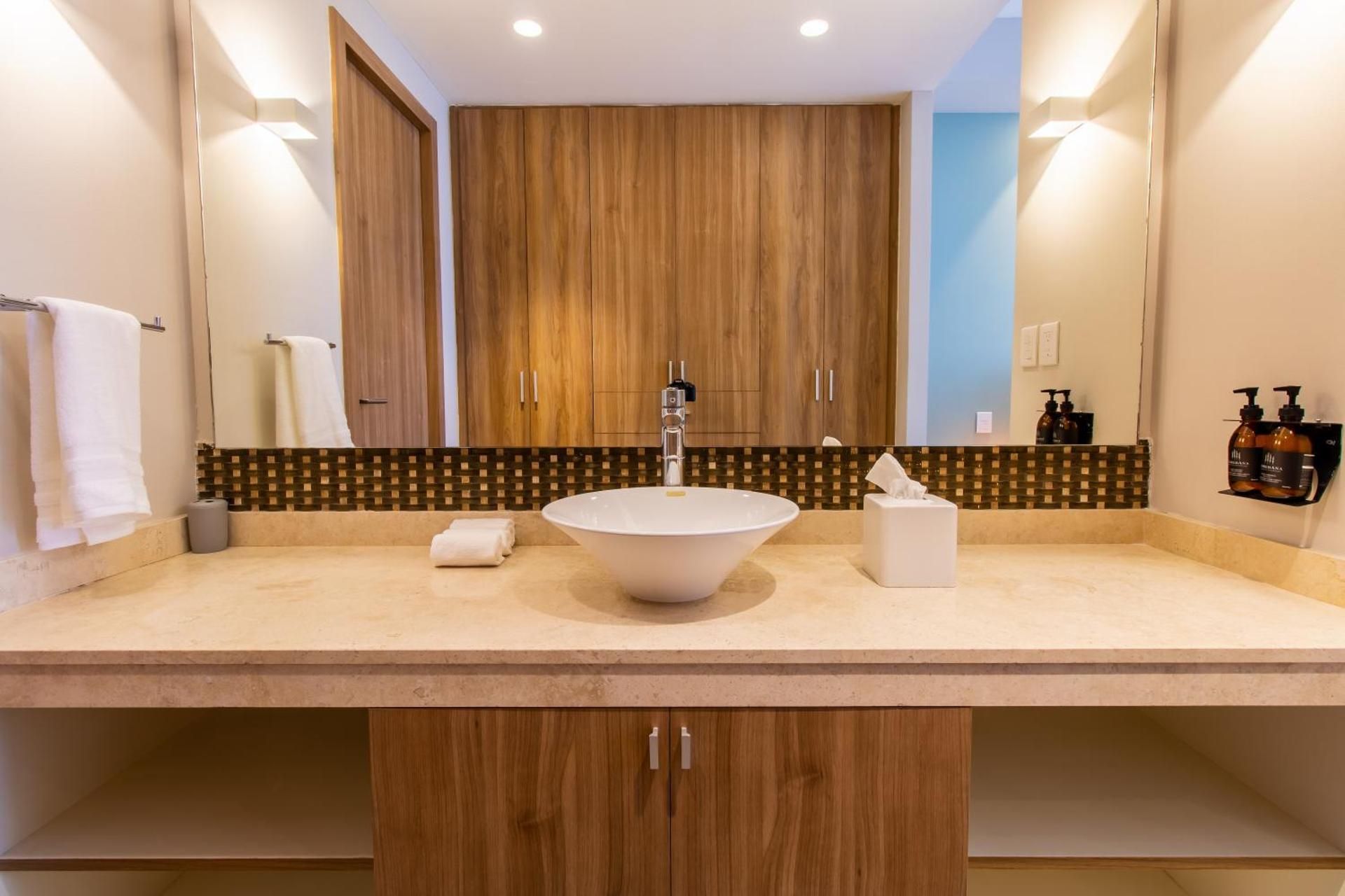 Luxury Apartment, 1 Bedroom, City views