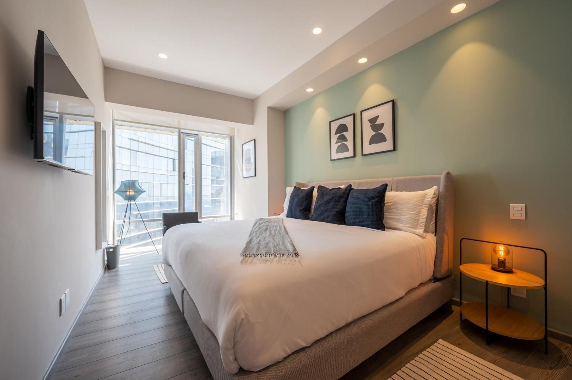 Luxury Apartment, 1 Bedroom, City views