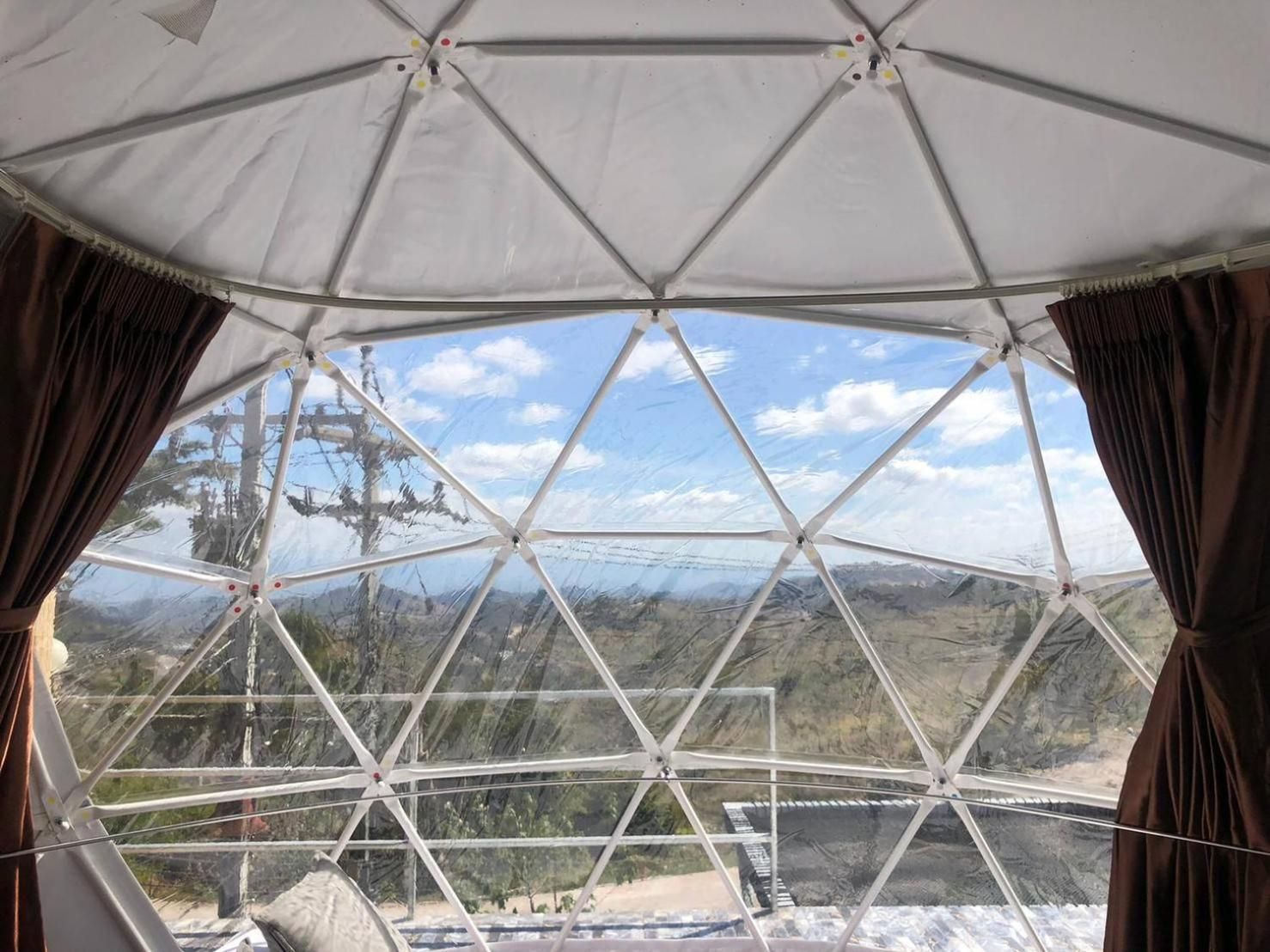 Deluxe Tent (No View)