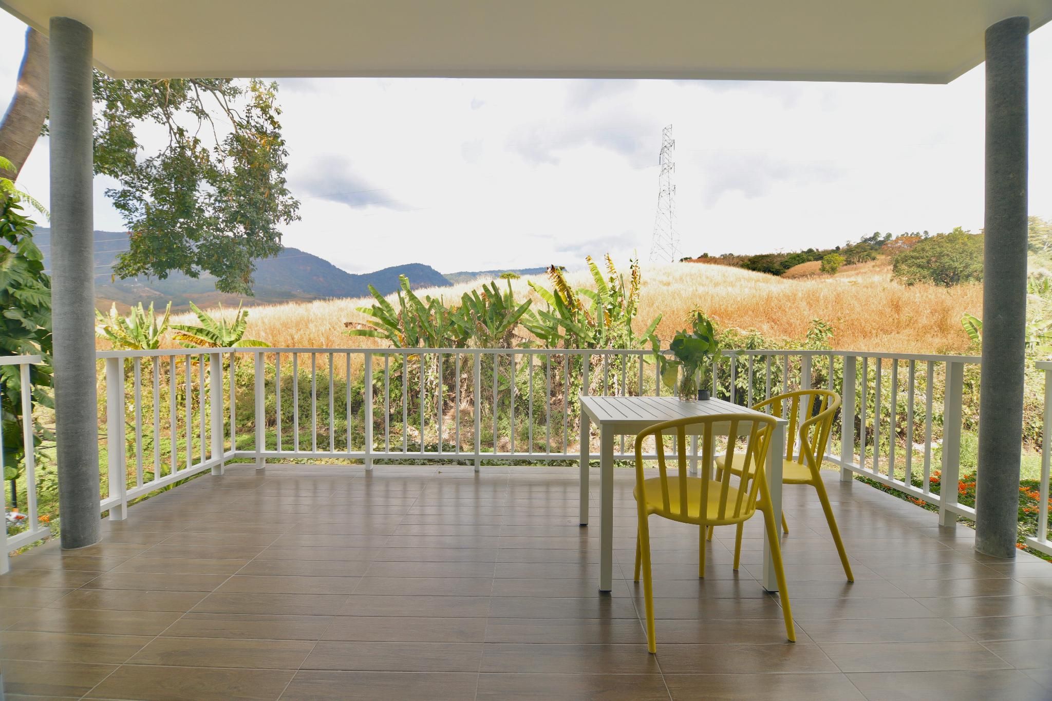 Hillside House Khao Kho Deluxe Mountain View 2