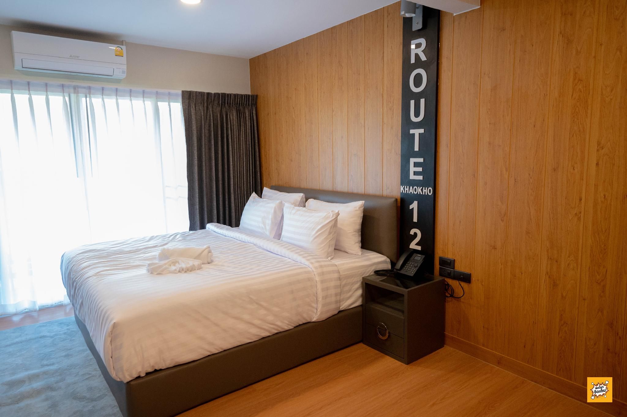 Route12 Deluxe Room Garden View King 2