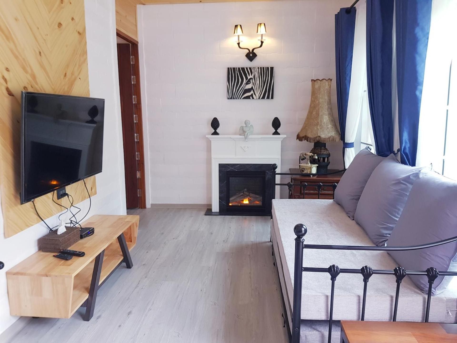 Suite with Lake View