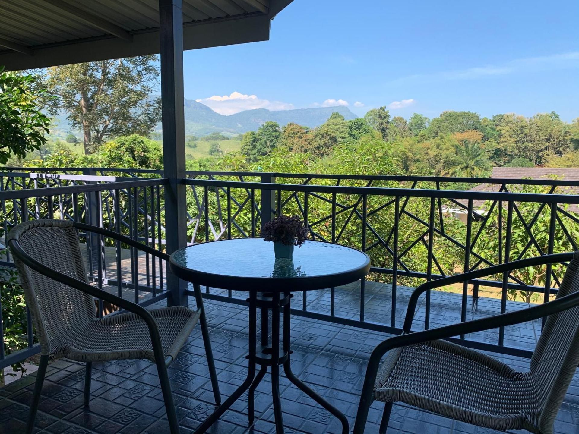 King Room with Mountain View