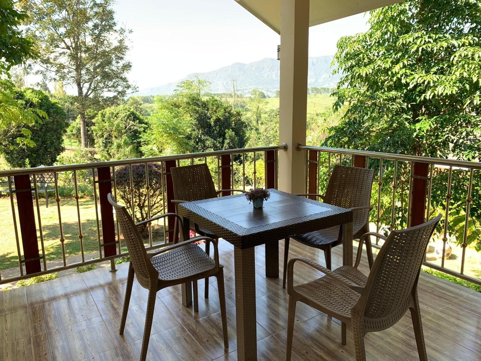Triple Room with Mountain View