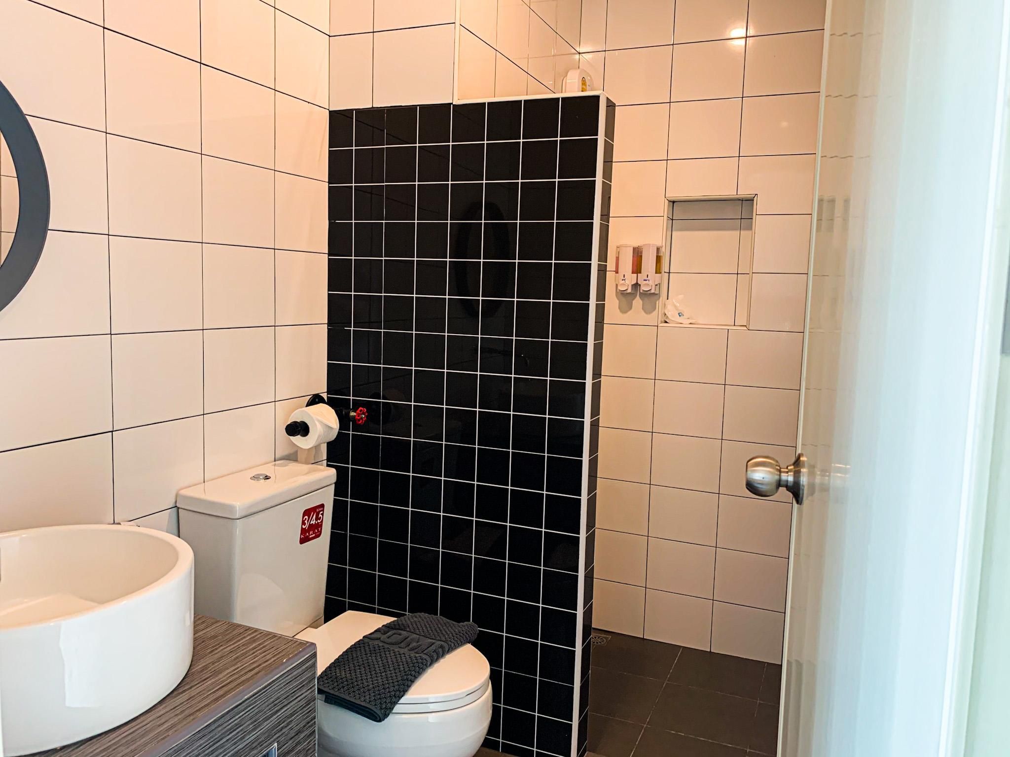 Deluxe Room 2