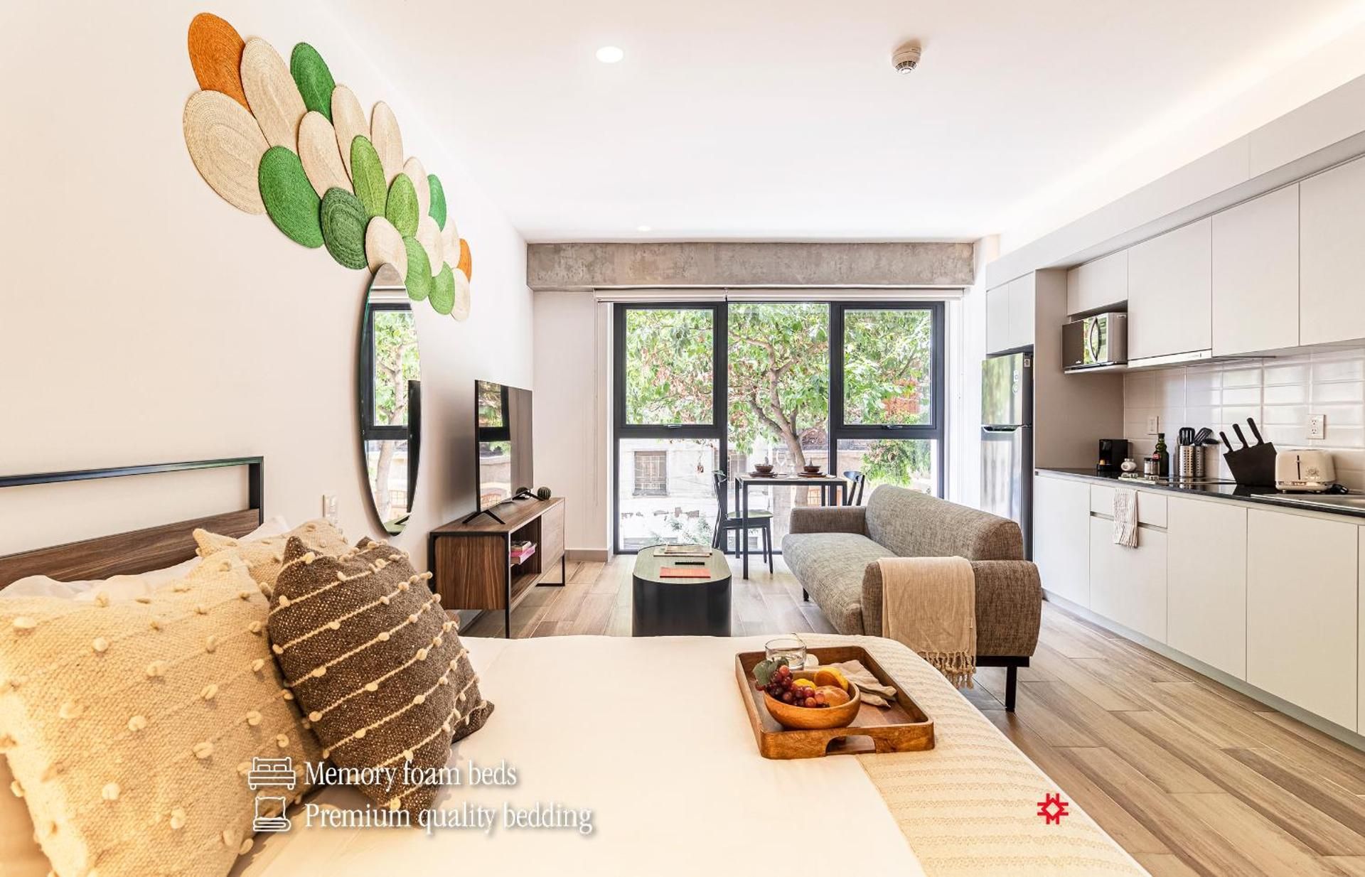 Deluxe Studio Apartment with Queen Bed