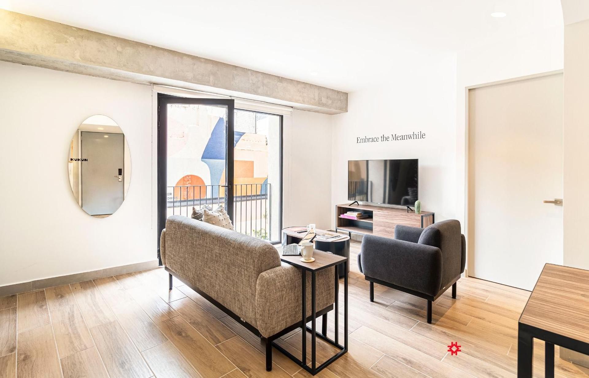 Superior One-Bedroom Apartment