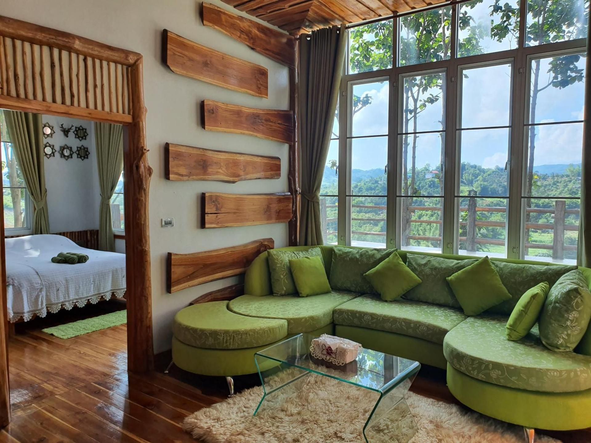 Family Room with Mountain View