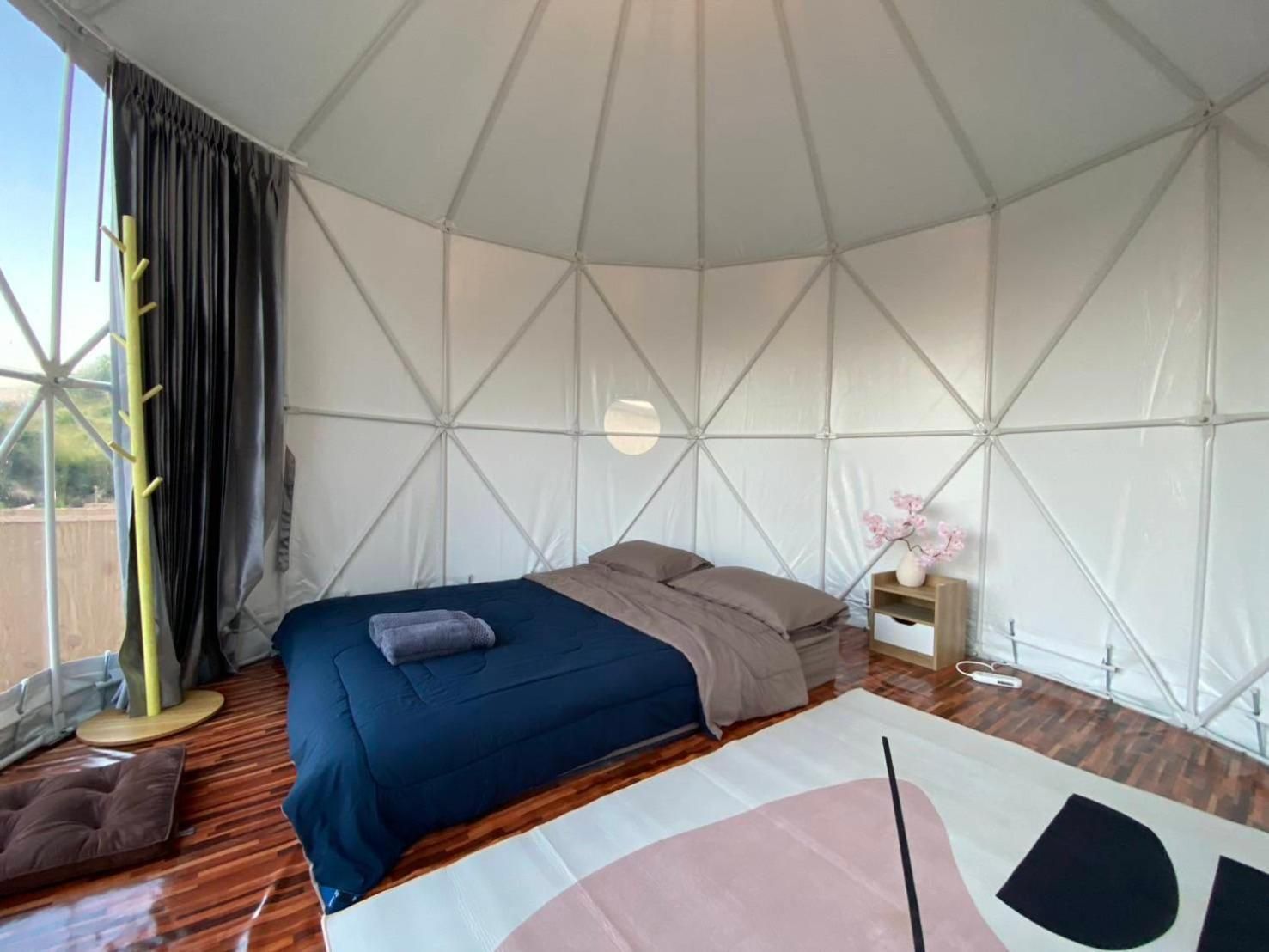 Double Room with Private External Bathroom