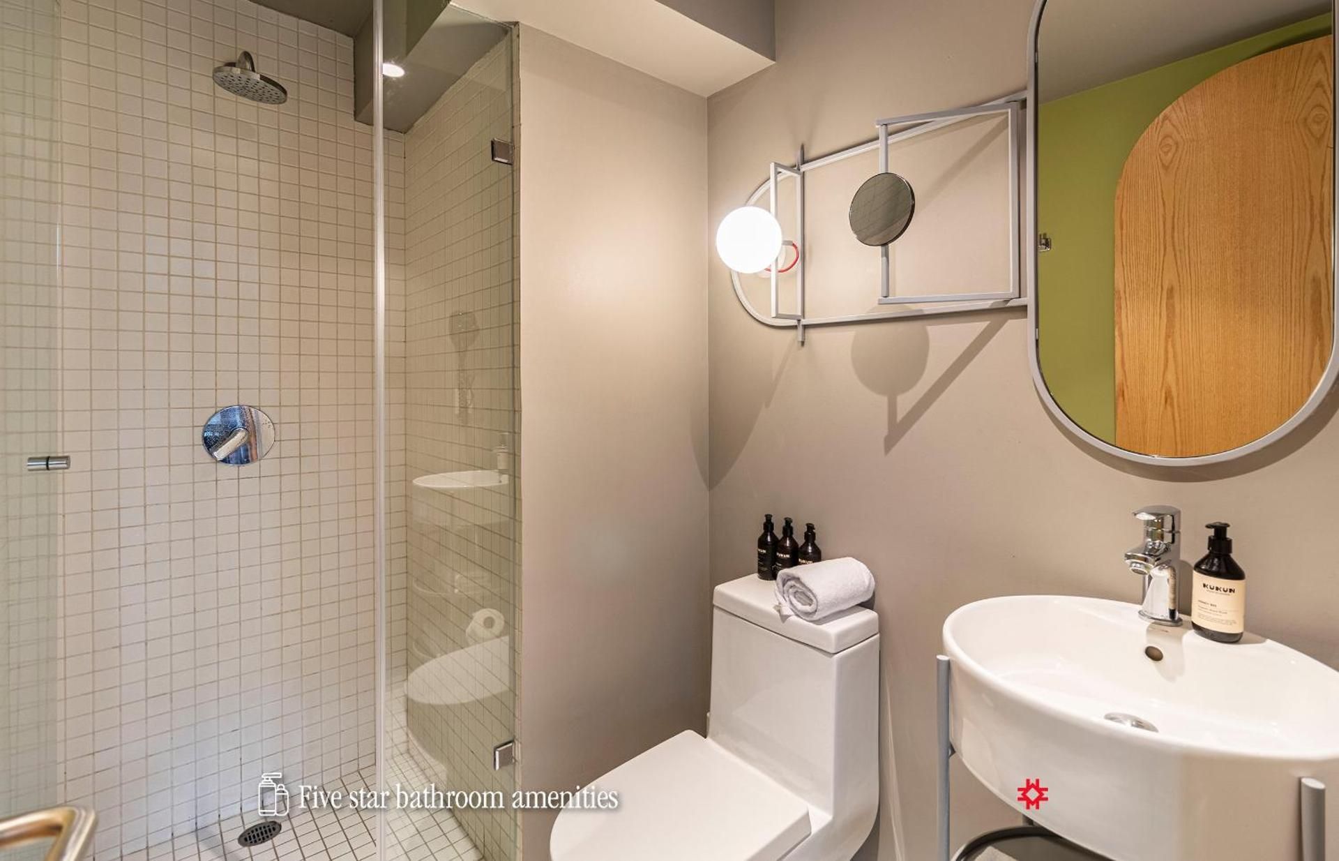 Superior One-Bedroom Apartment with Balcony