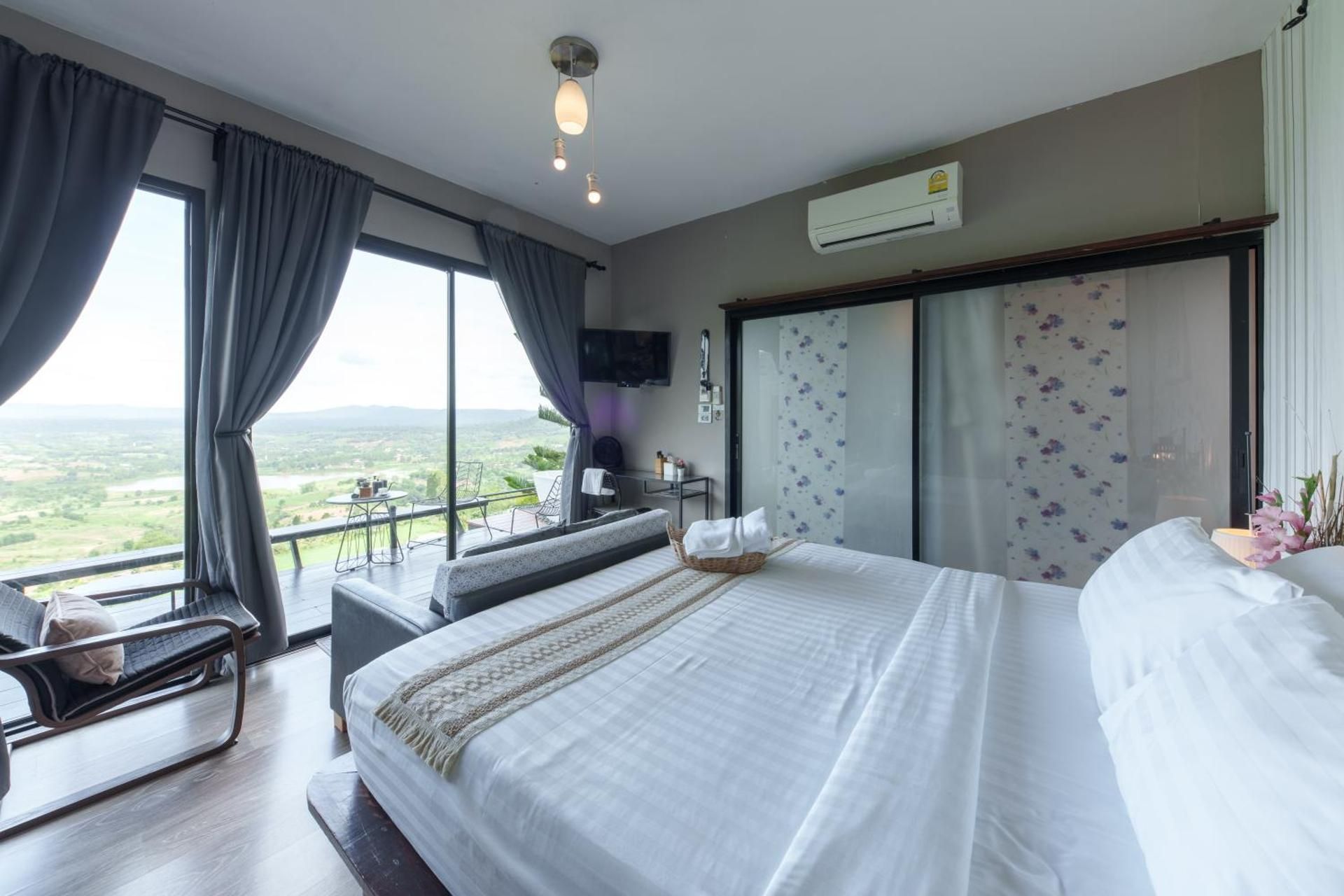 Double Room with Mountain View