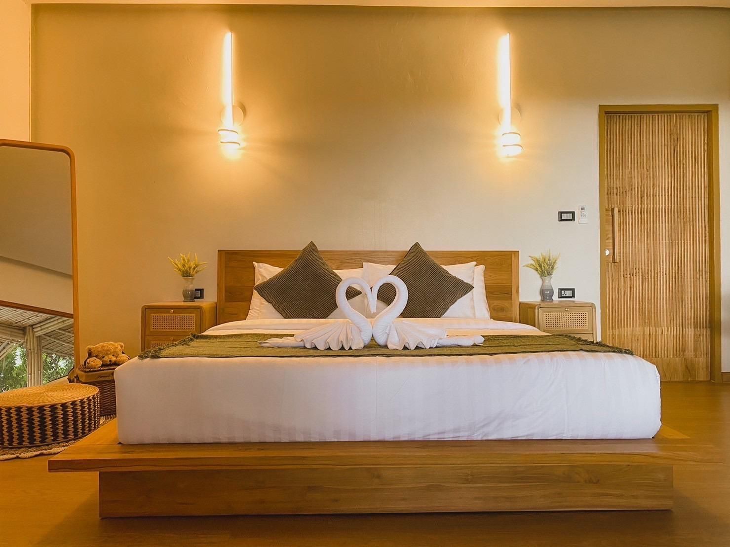 Cirrus Valley Hill Resort Deluxe Garden View Suite