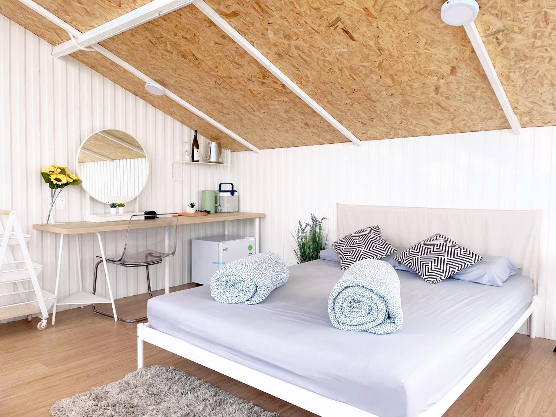 Deluxe Double Room with Bath