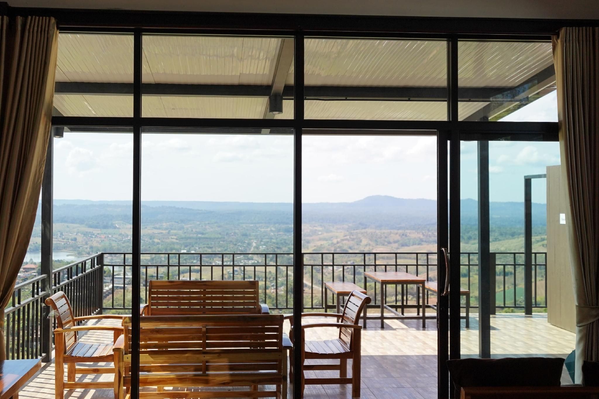 Superior Mountain View