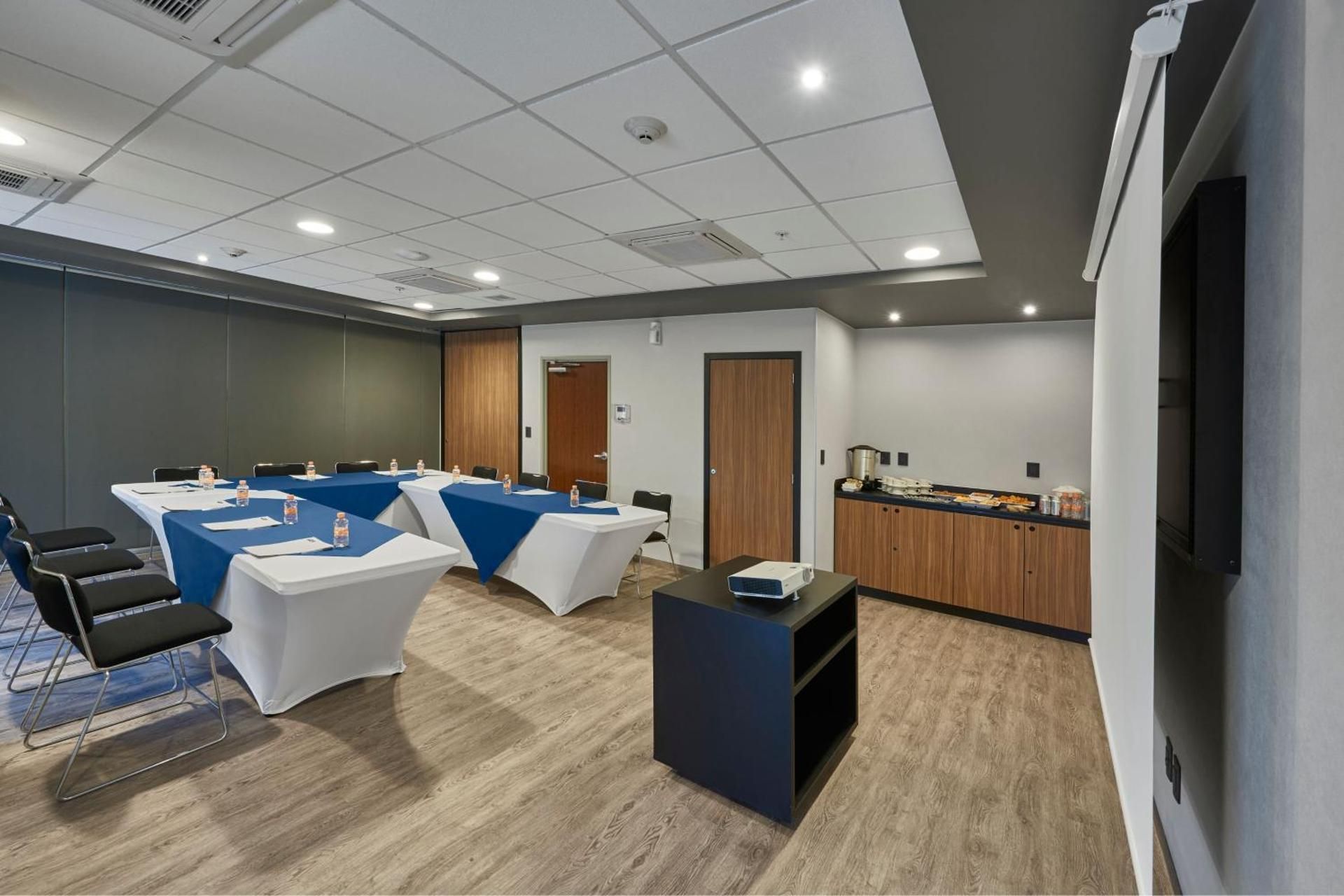 meeting room / ballrooms