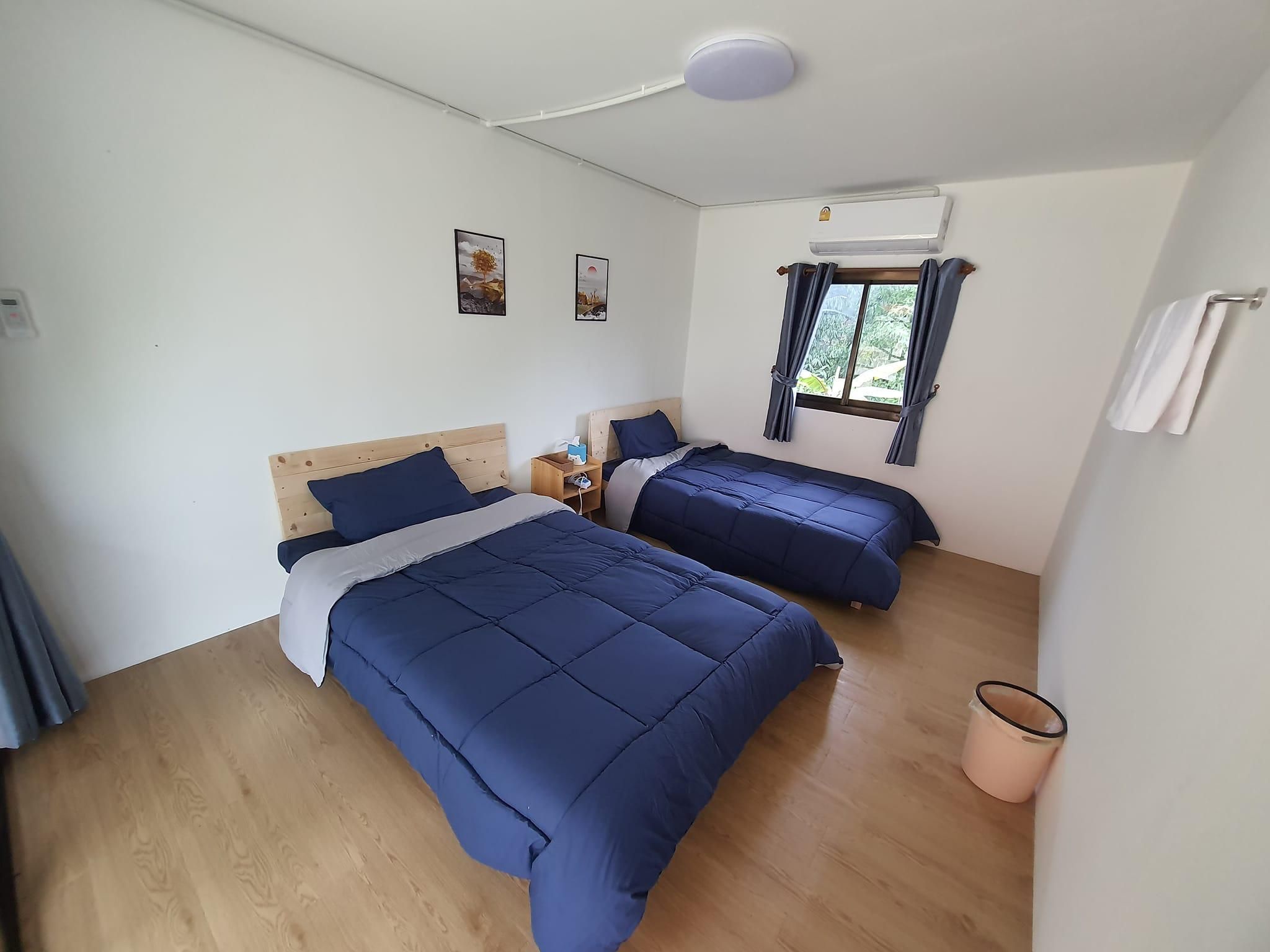 Standard Double with Shared Bathroom