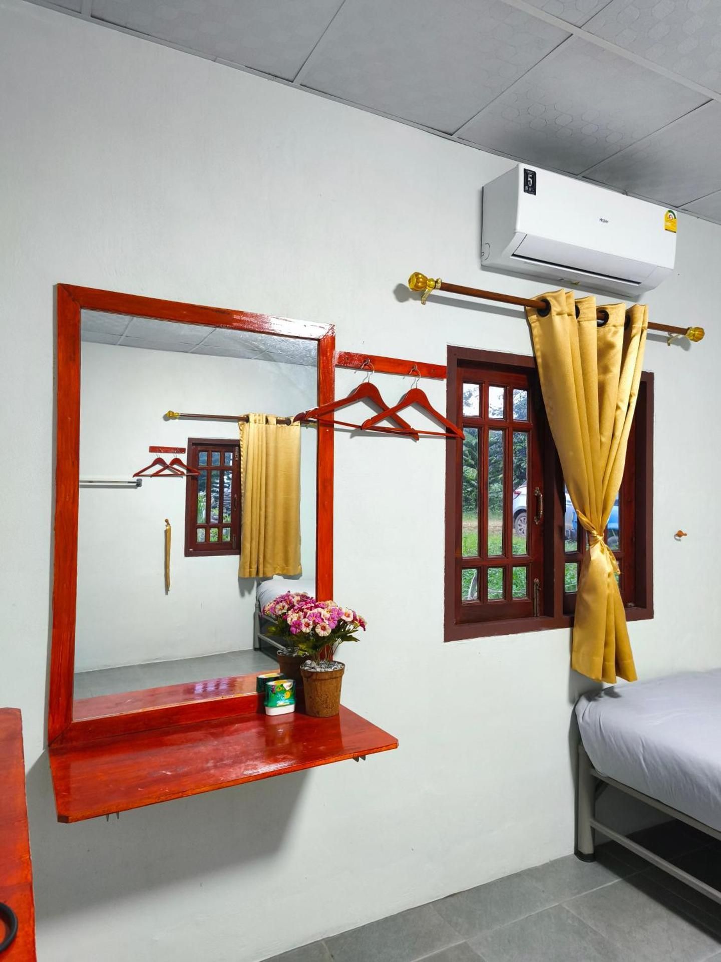 Classic Quadruple Room