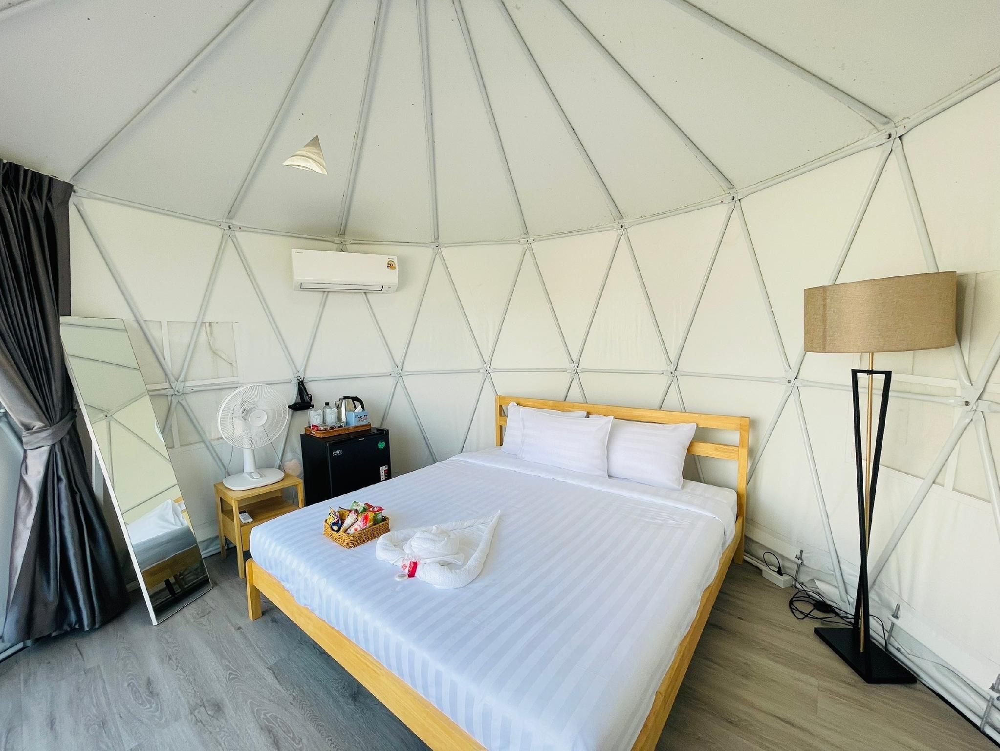 Dome Tent
