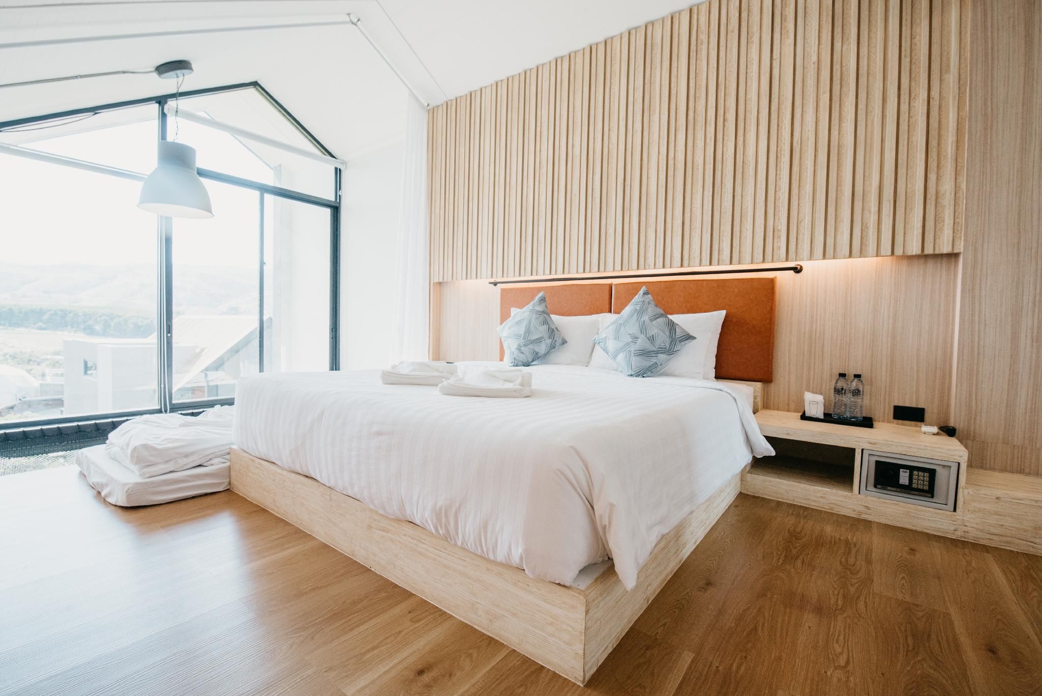 Duplex Room