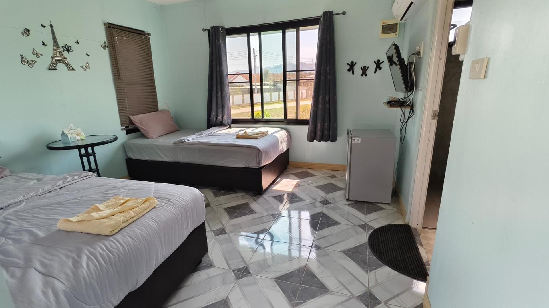 Twin Room with Mountain View