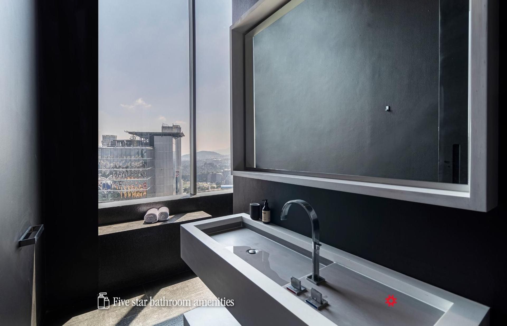 Executive suite with city view
