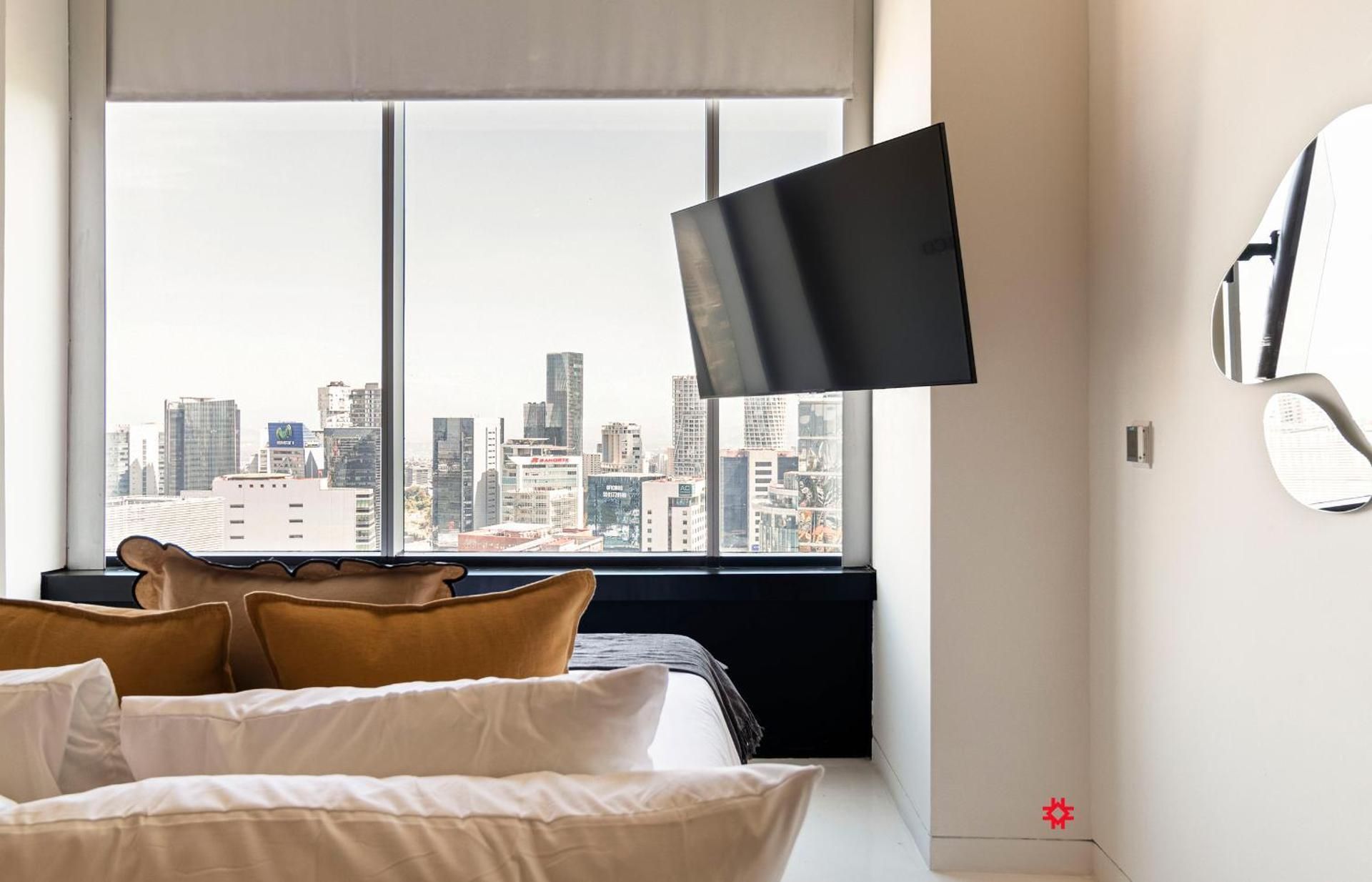 Comfort suite with city view