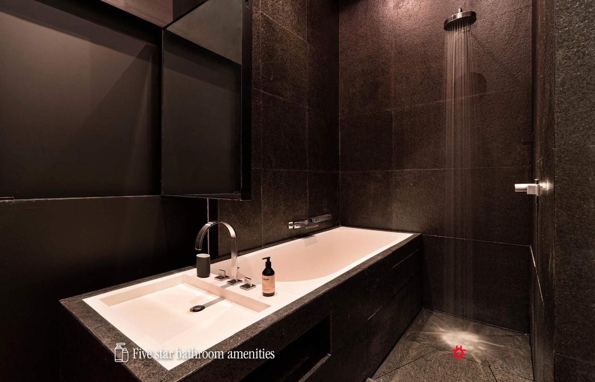 Comfort suite with city view
