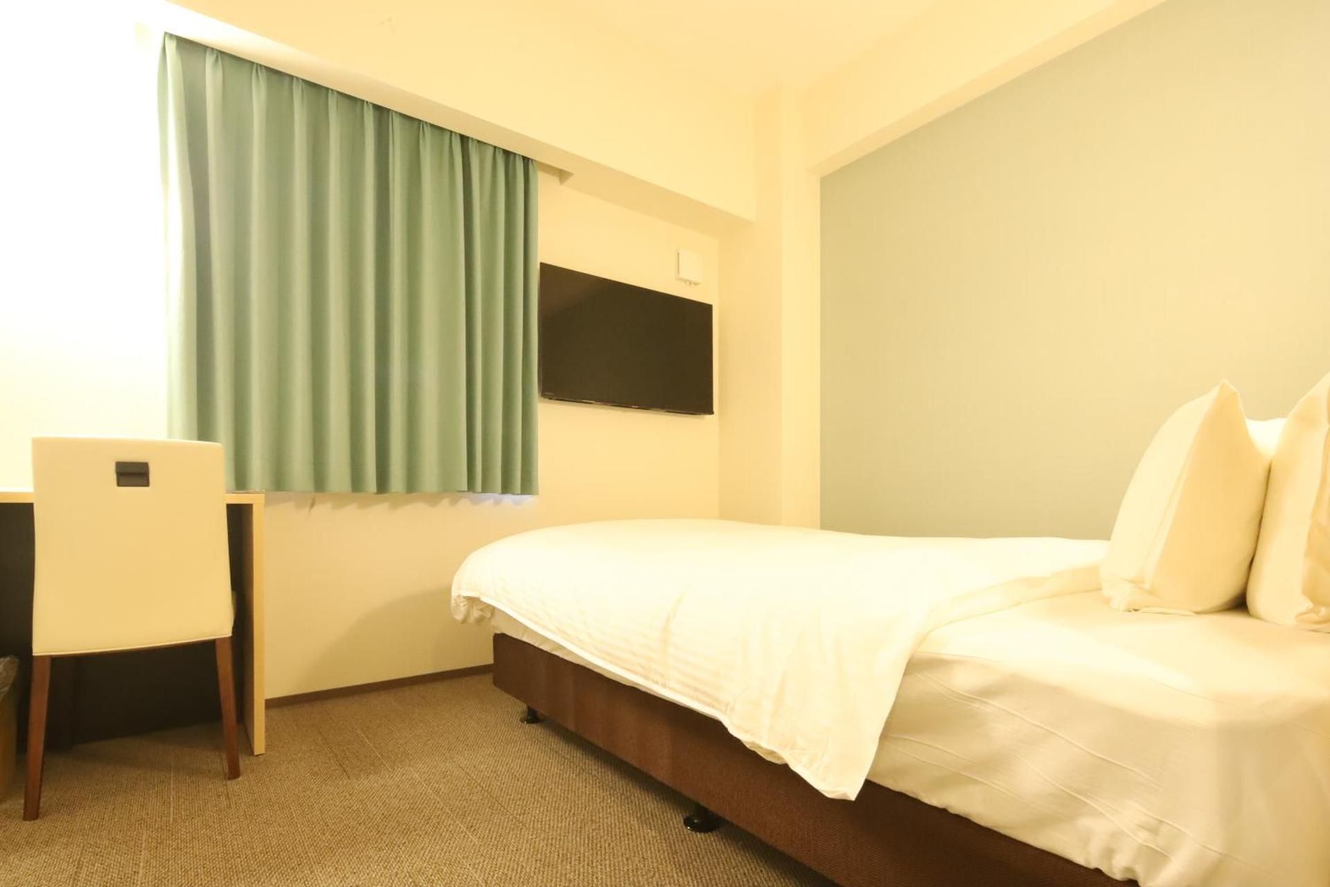No-Room-Cleaning-Service - Deluxe Single Room - Non-Smoking