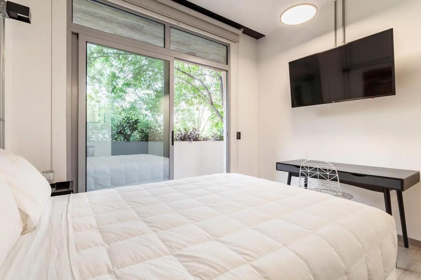Queen Room with Balcony
