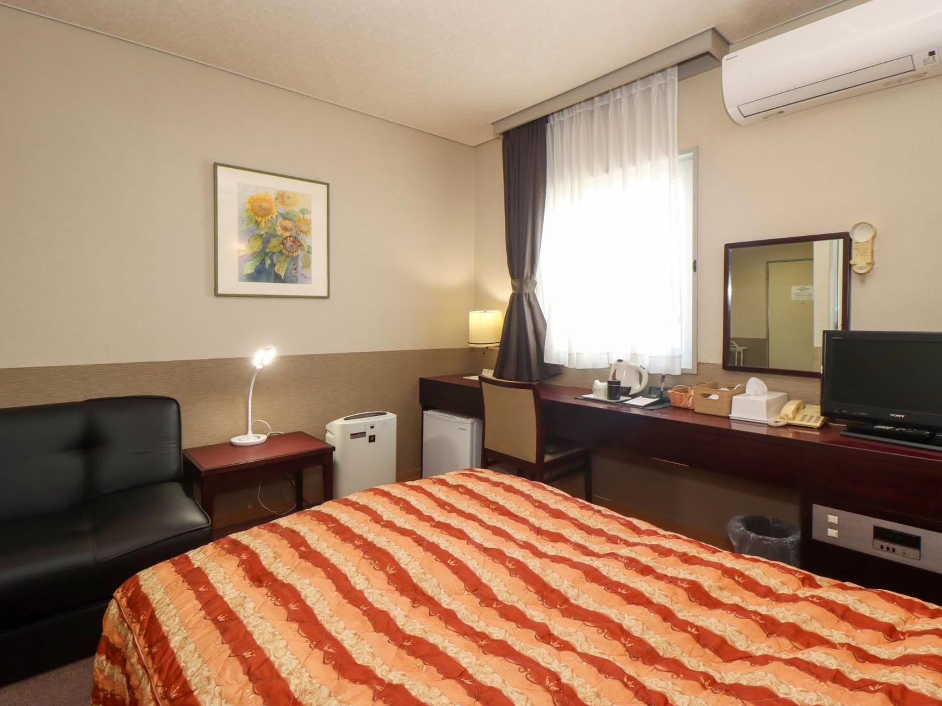 Deluxe Single Room