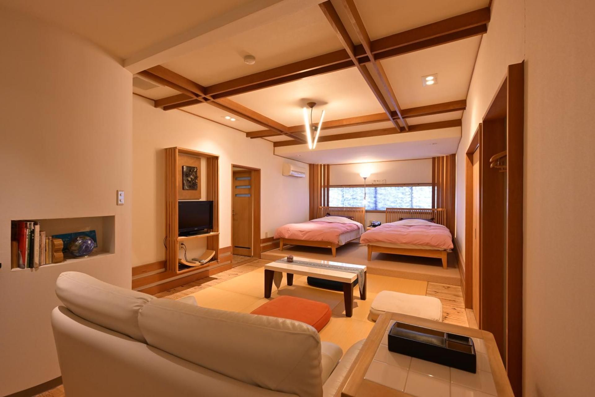 Superior Twin Room with Tatami Area