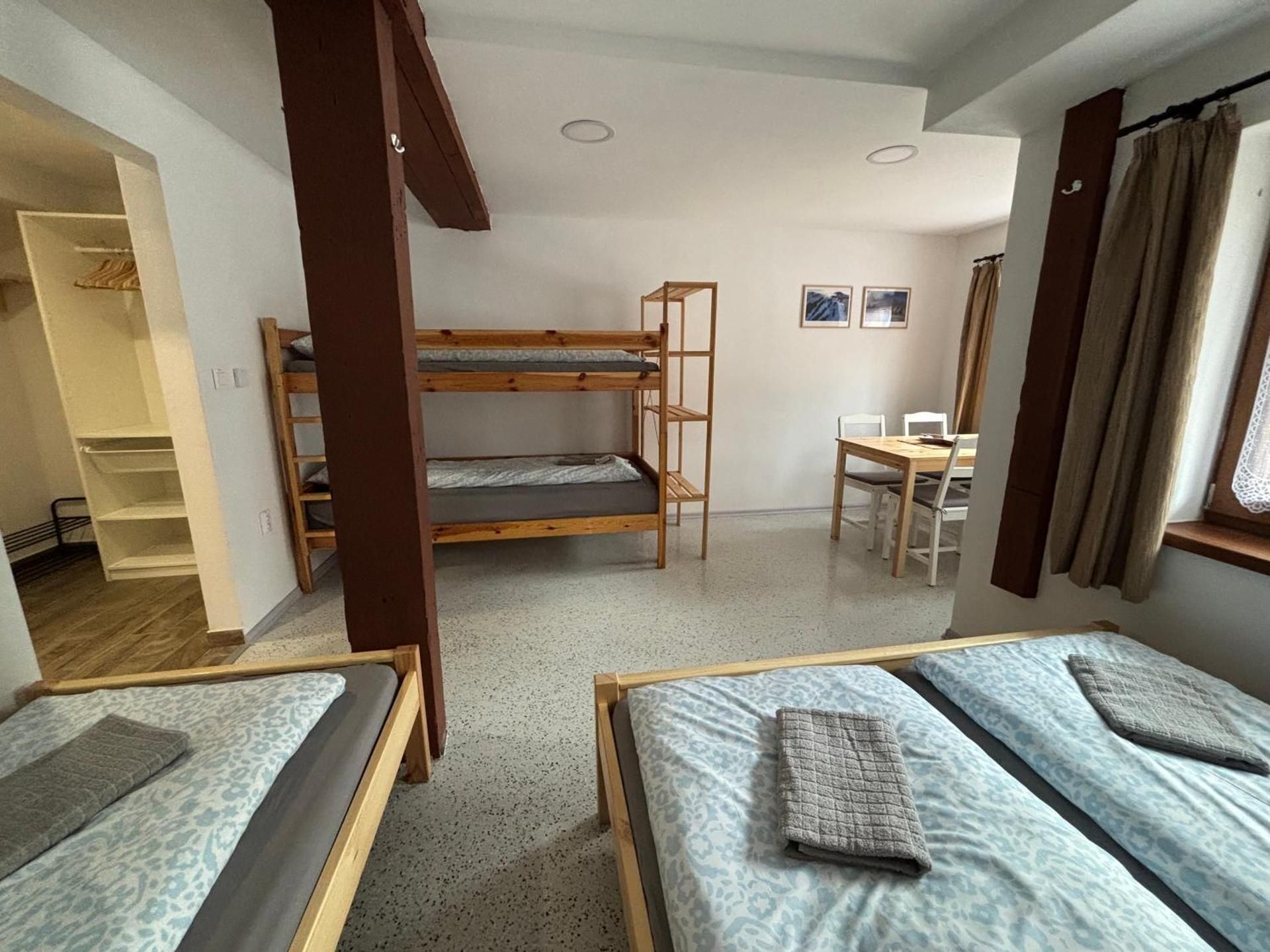 Quadruple Room with Private Bathroom