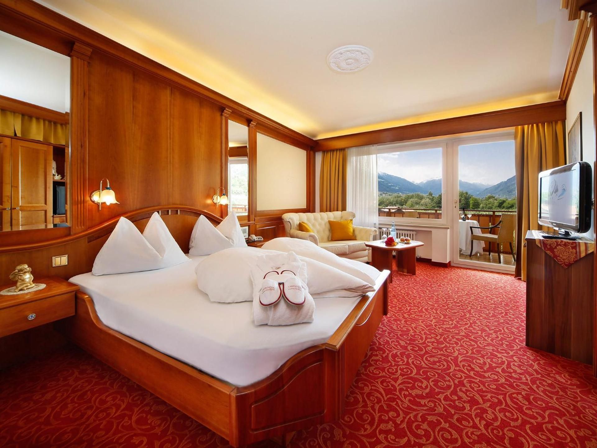 Single Room with Mountain View