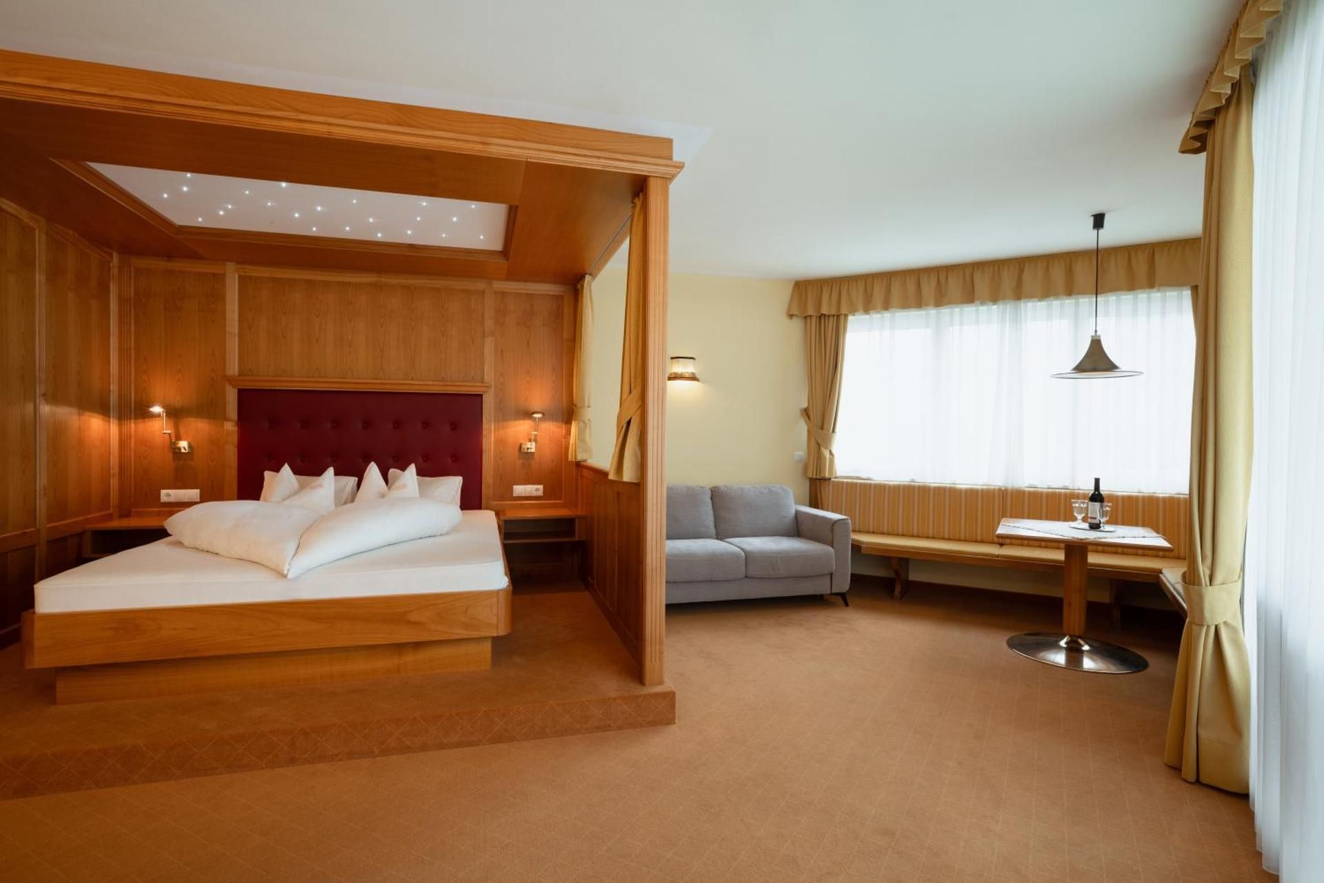 Suite with Mountain View