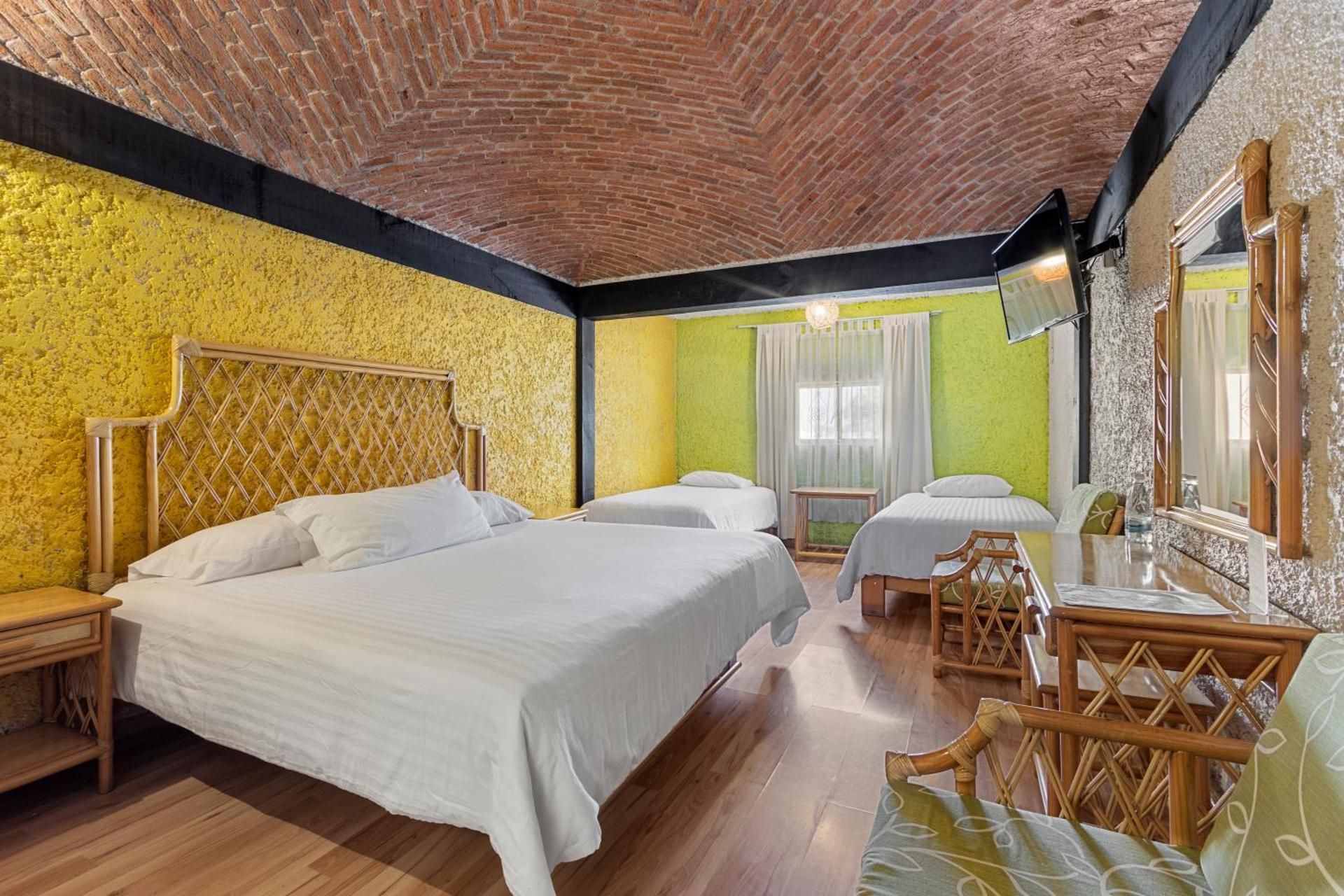Comfort Triple Room