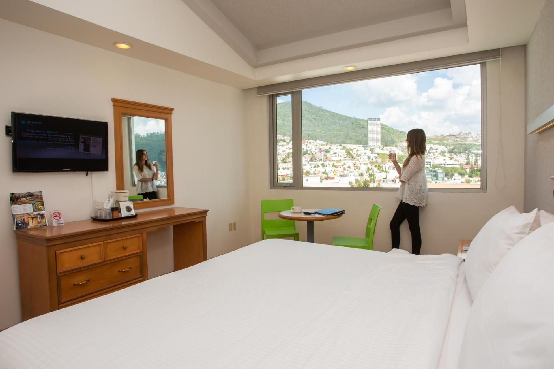 Plus King Room