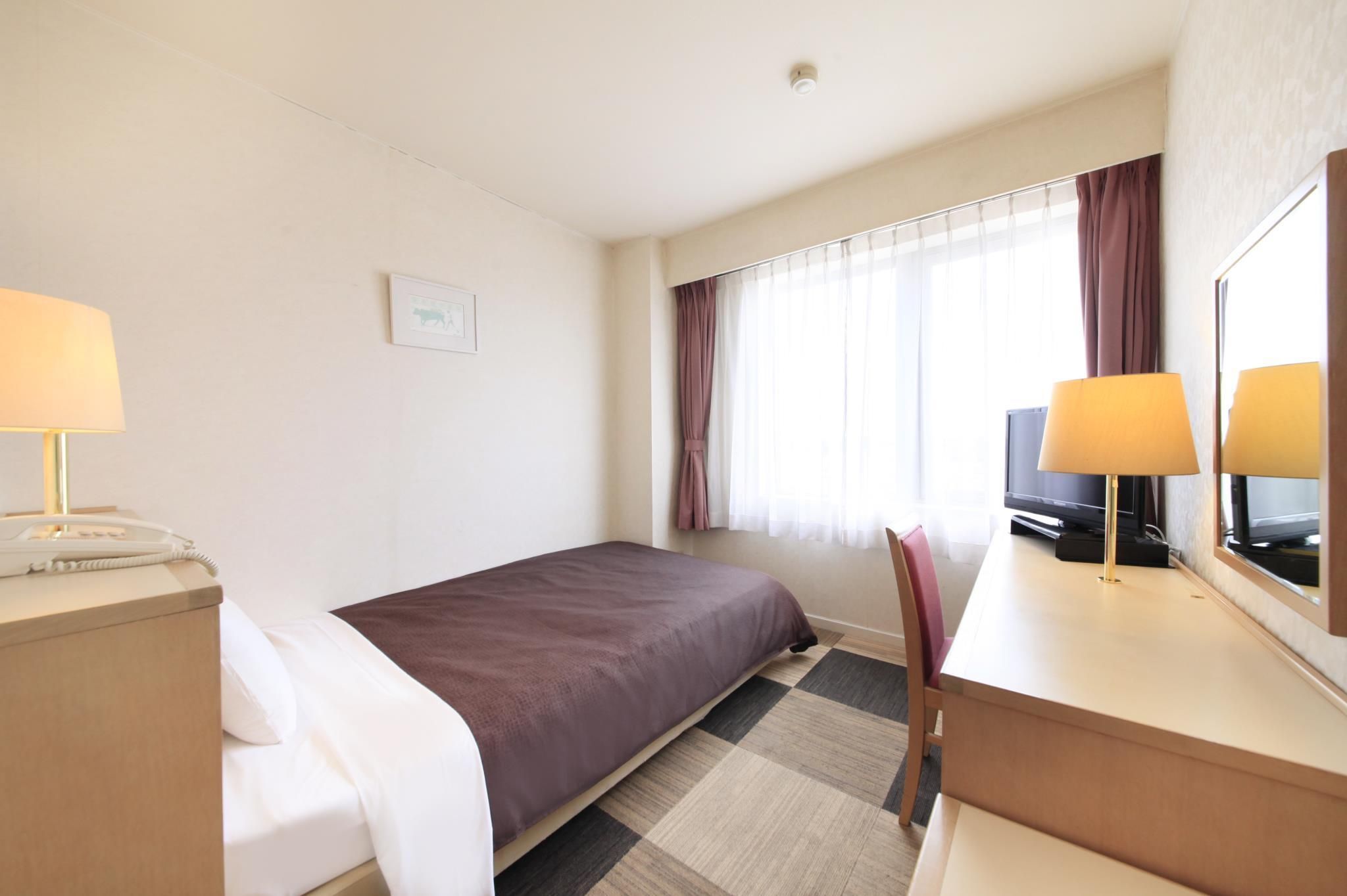 Semi-Double Room Non-Smoking