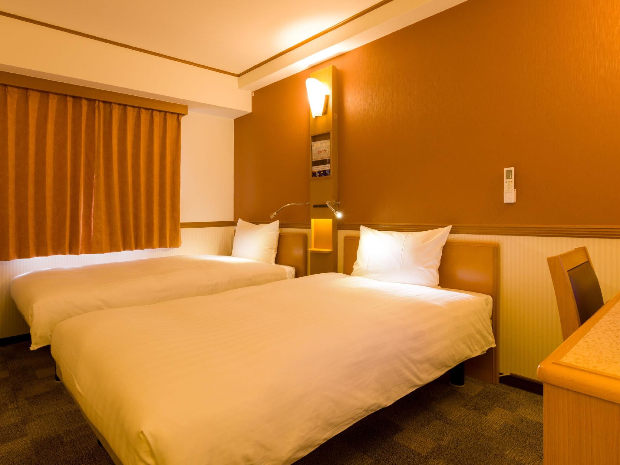 Twin Room Smoking
